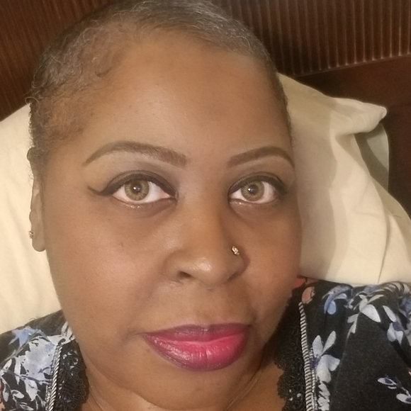 Meet your Posher, Tanya - Picture 3 of 4